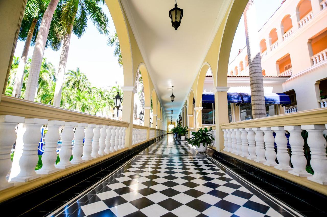 Hotel El Prado Barranquilla  Luaran gambar The interior of the hotel