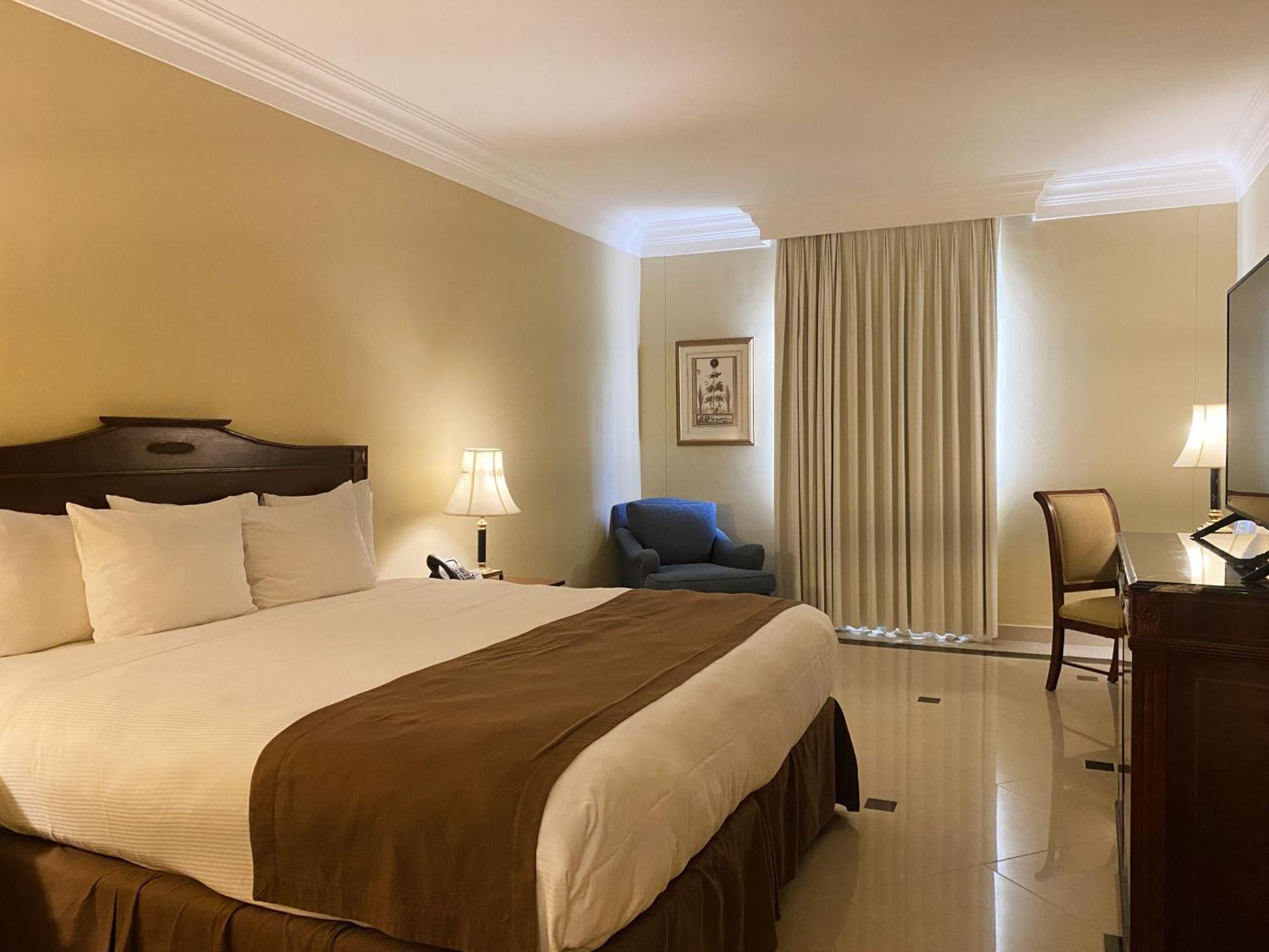 Hotel El Prado Barranquilla  Luaran gambar A room at the hotel