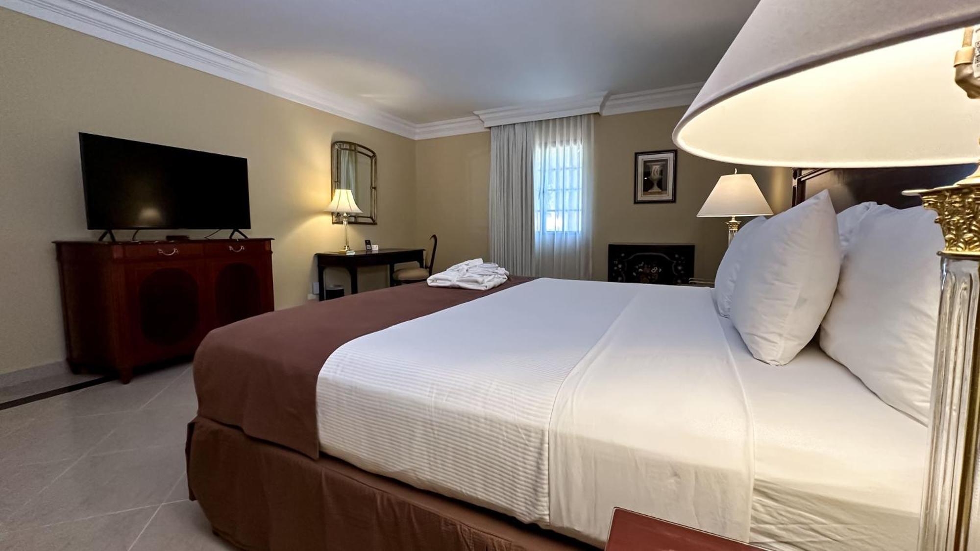 Hotel El Prado Barranquilla  Luaran gambar A typical hotel room