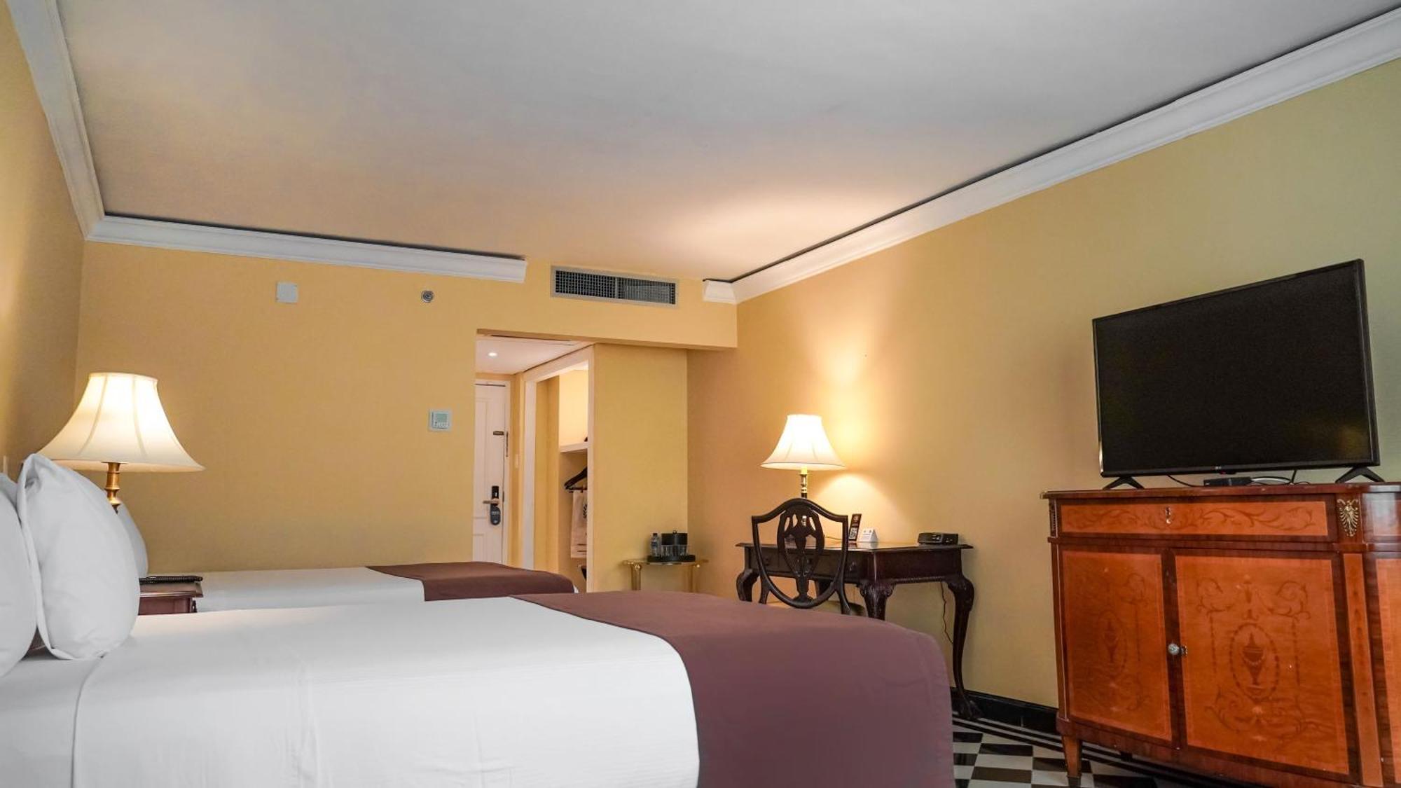 Hotel El Prado Barranquilla  Luaran gambar A room at the hotel